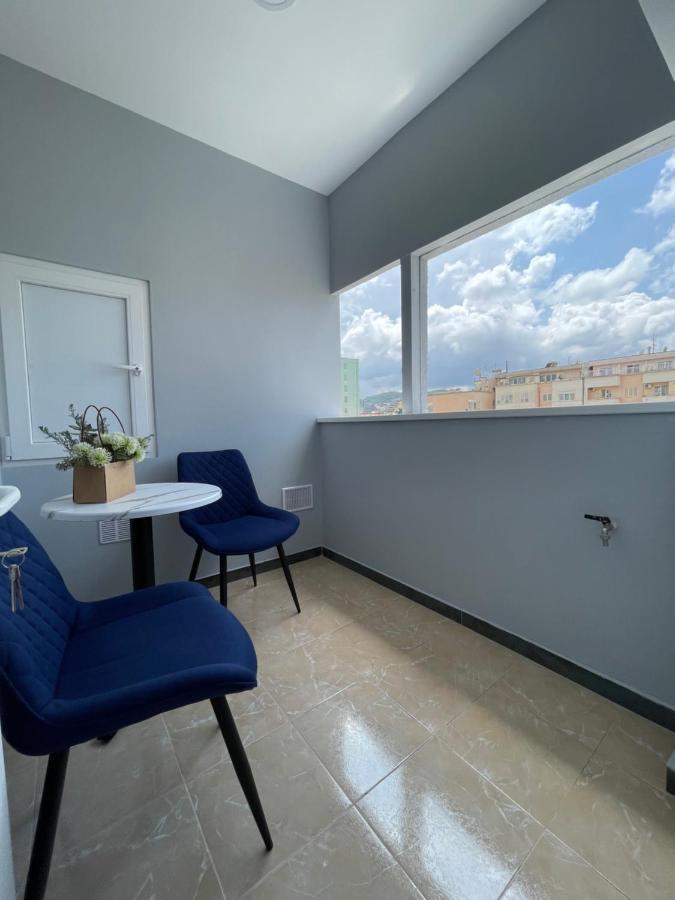 Апартаменти Voyage Penthouse Тирана Екстер'єр фото